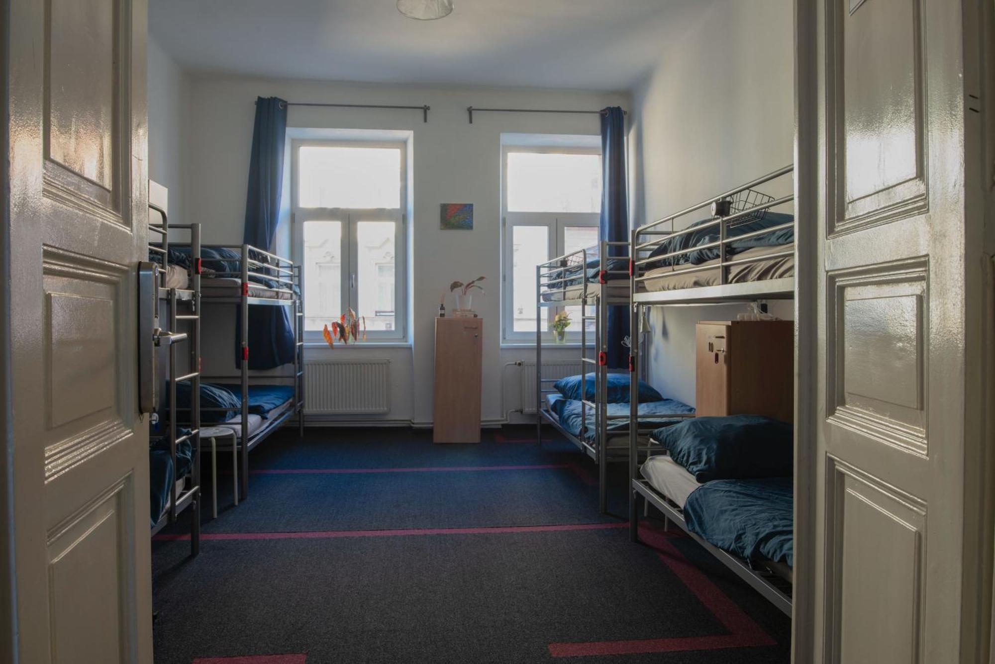 In Hostel براغ المظهر الخارجي الصورة